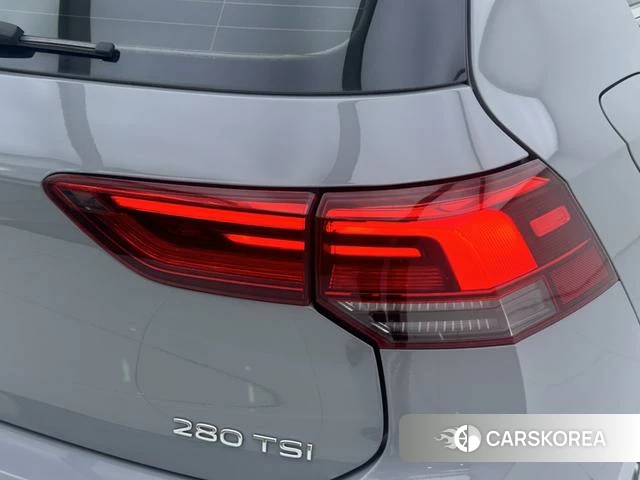 Volkswagen Golf 2022 Серебристо-серый из Китая, фото 6