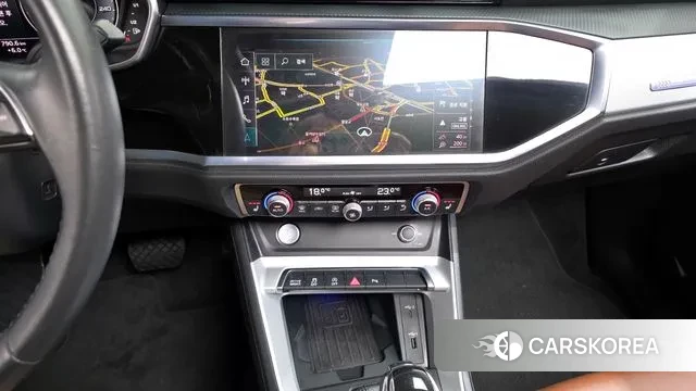 Audi Q3 (F3) 2020 Серый из Кореи, фото 6