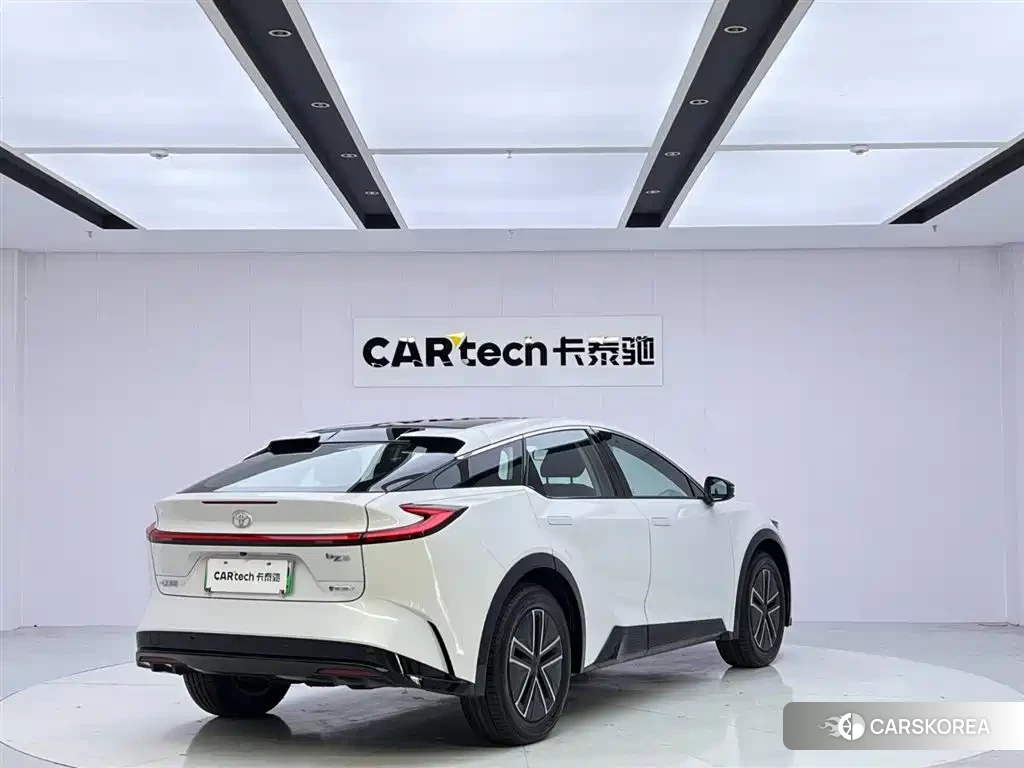 Toyota bZ5 2026 Белый из Китая, фото 6