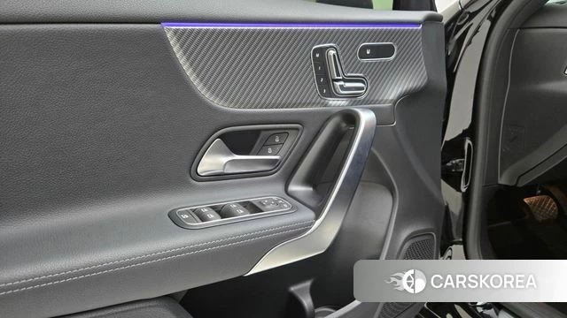 Mercedes-Benz A-Class W177 2024 Черный из Кореи, фото 6