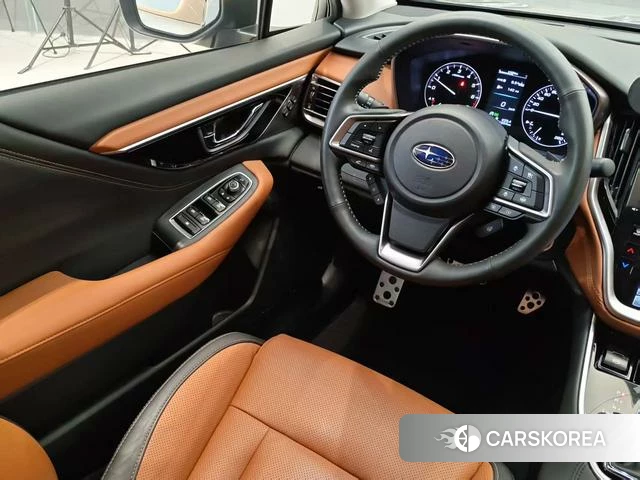Subaru OUTBACK 2022 Коричневый из Китая, фото 6