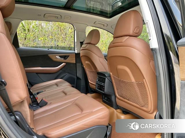 Audi Q7 2021 Черный из Китая, фото 6