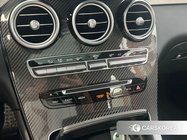 Mercedes-Benz GLC-Class X253 2018 Белый из Кореи, фото 6