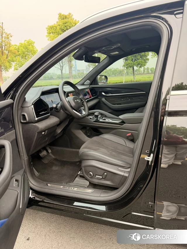 Geely Automobile Xingyue L 2024 Черный из Китая, фото 6