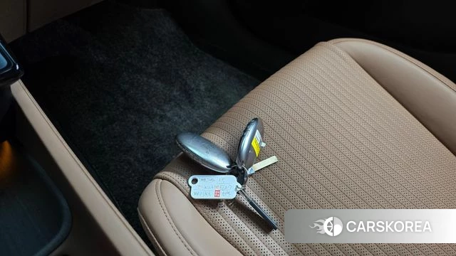 Hyundai Grandeur (GN7) 2023 Белый из Кореи, фото 6