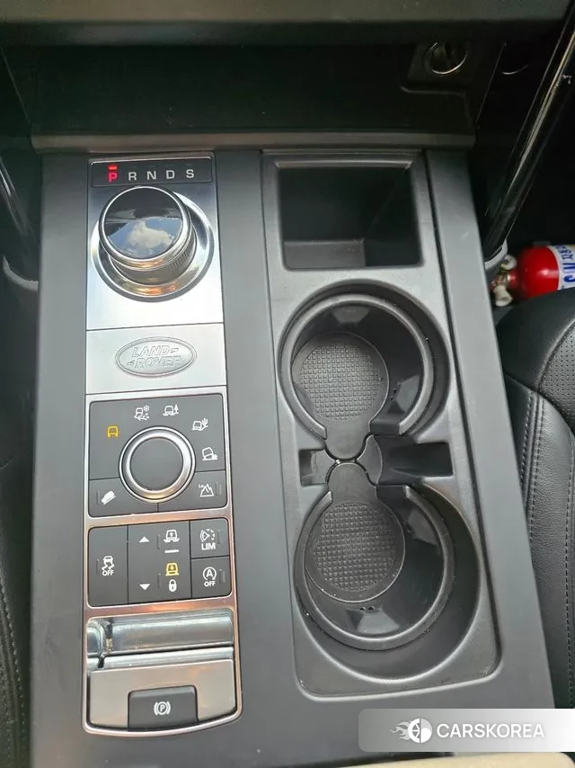 Land Rover Discovery 5 2018 Черный из Кореи, фото 6