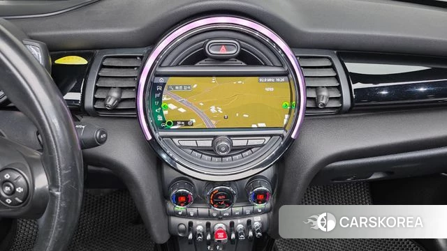 Mini Cooper Convertible 2019 Жемчужный цвет из Кореи, фото 6