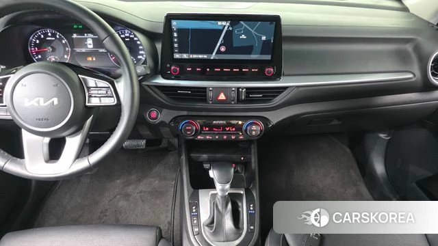 Kia The New K3 2nd generation 2022 Белый из Кореи, фото 6