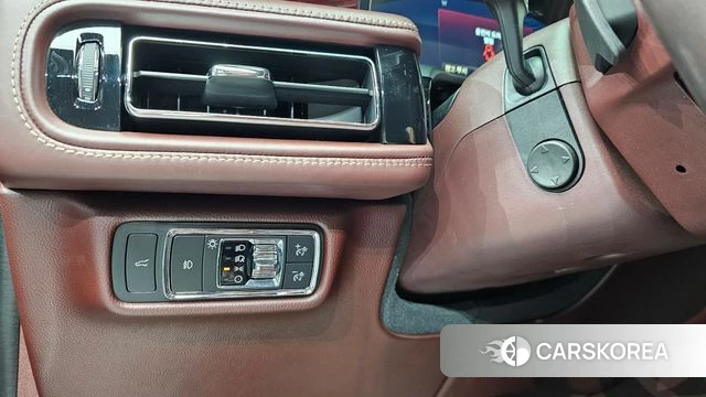 Lincoln Aviator 2nd generation 2021 Черный из Кореи, фото 6