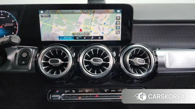 Mercedes-Benz GLB-Class X247 2021 Белый из Кореи, фото 6