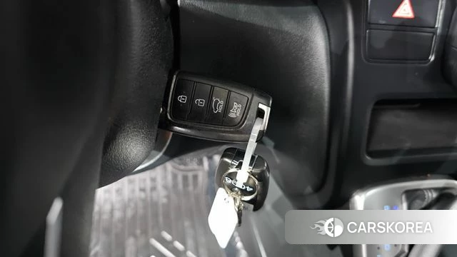 Hyundai Staria 2021 Серый из Кореи, фото 6