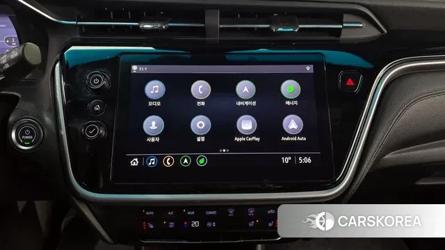 Chevrolet (GM Daewoo) New Bolt EV 2022 Светло-серебряный цвет из Кореи, фото 6