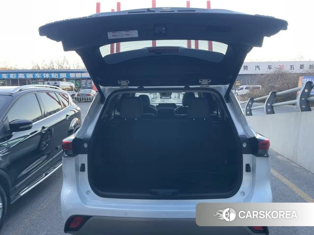 Toyota Highlander 2022 Белый из Китая, фото 6