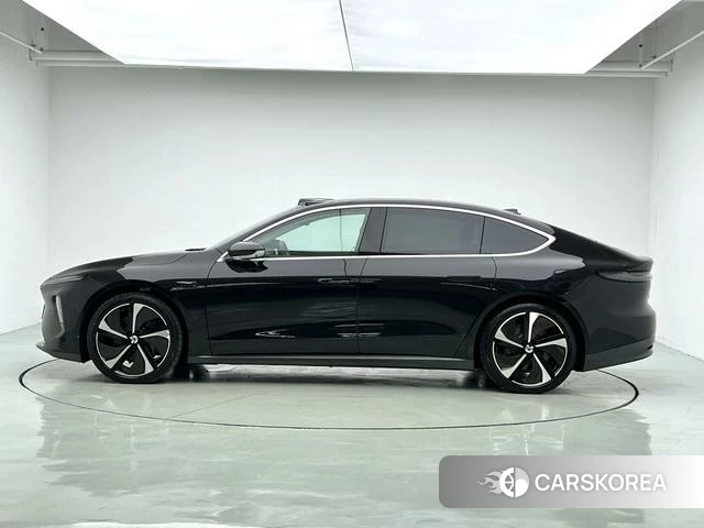Weilai ET7 2022 Черный из Китая, фото 6