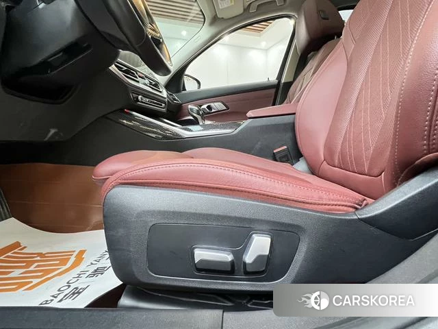 BMW 3 series 2023 Черный из Китая, фото 6
