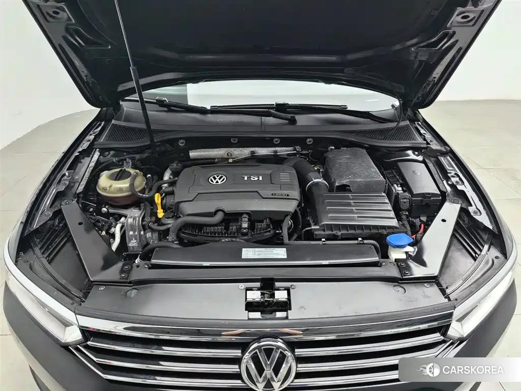 Volkswagen Magotan 2018 Черный из Китая, фото 6