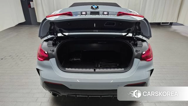 BMW 4 Series (G22) 2025 Серебристо-серый из Кореи, фото 6