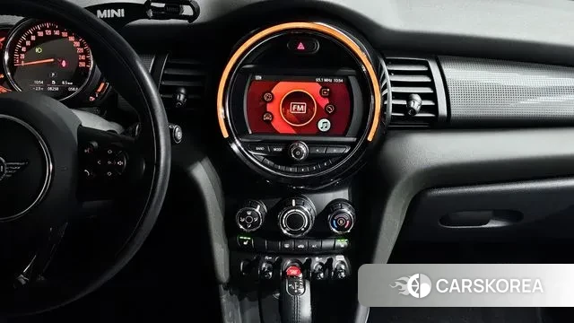 Mini Cooper 2018 Коричневый из Кореи, фото 6
