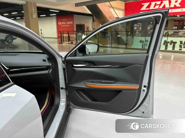 Chang'an UNI-V 2022 Серебристо-серый из Китая, фото 6