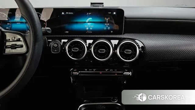 Mercedes-Benz A-Class W177 2020 Белый из Кореи, фото 6