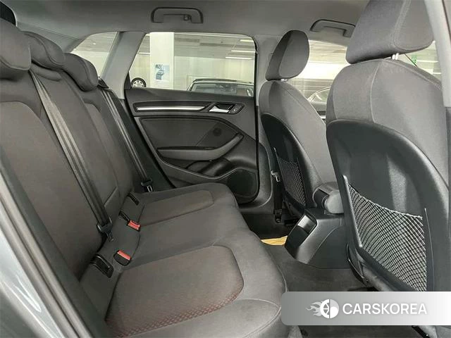 Audi A3 2020 Темно-серый из Китая, фото 6
