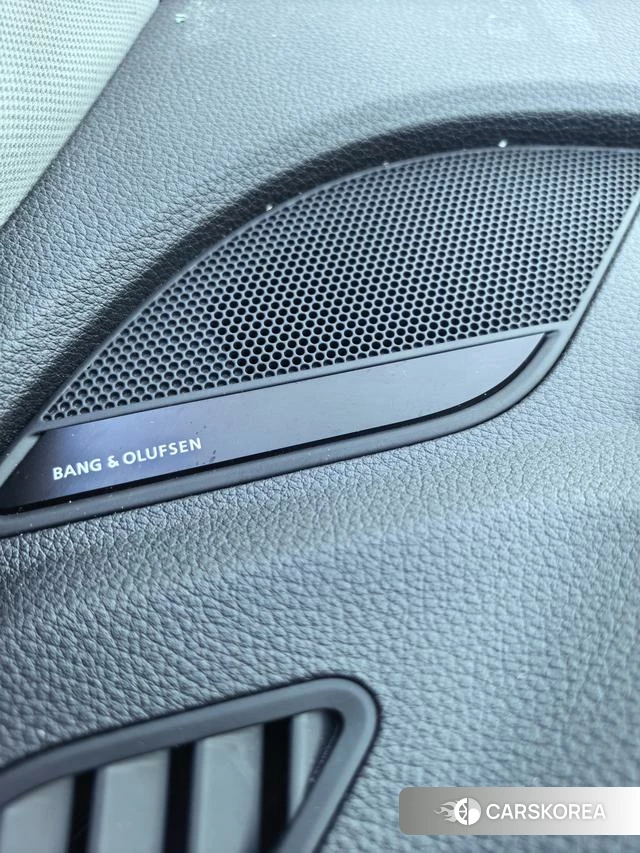 Audi Q5L 2021 Белый из Китая, фото 6