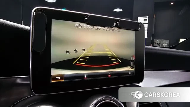 Mercedes-Benz C-Class W205 2018 Белый из Кореи, фото 6