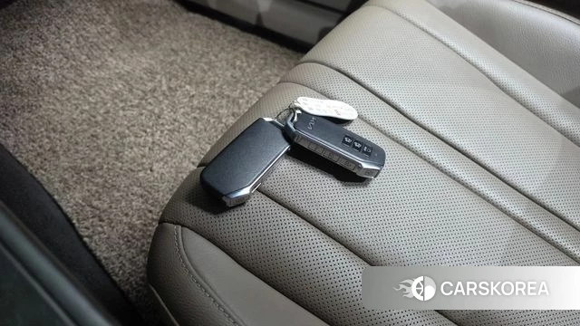 Kia K8 2022 Черный из Кореи, фото 6
