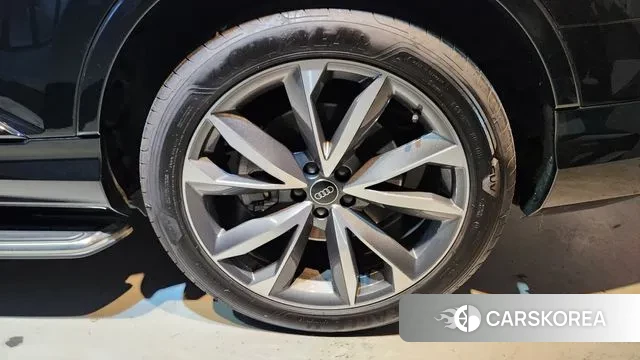 Audi Q7 (4M) 2023 Черный из Кореи, фото 6