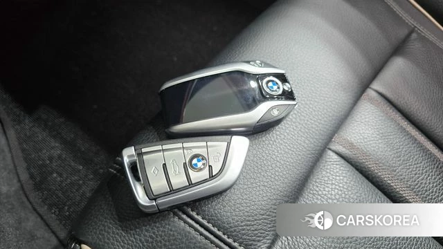 BMW 5 Series (G30) 2018 Белый из Кореи, фото 6