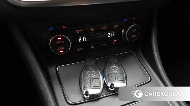 Mercedes-Benz GLA-Class X156 2018 Белый из Кореи, фото 6