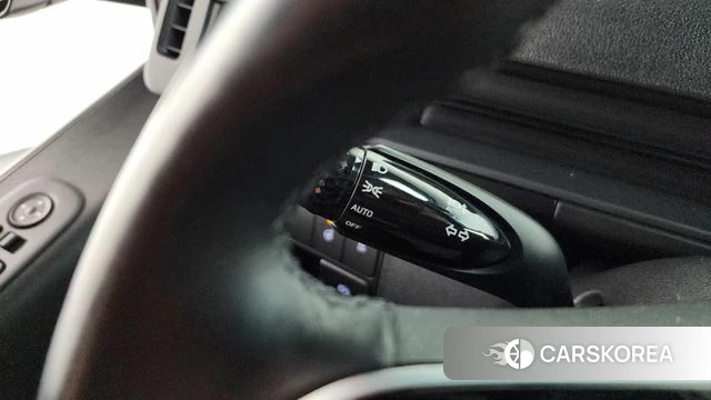 Hyundai Staria 2023 Белый из Кореи, фото 6