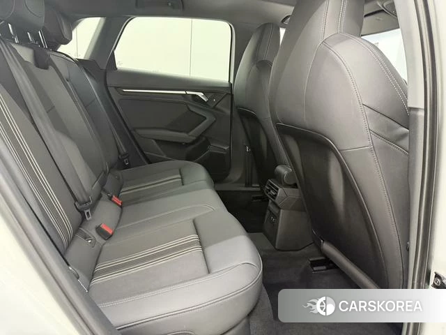 Audi A3 2021 Белый из Китая, фото 6