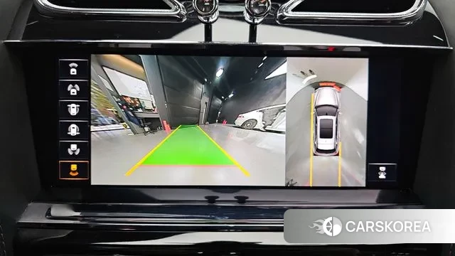 Bentley Bentayga 2023 Черный из Кореи, фото 6