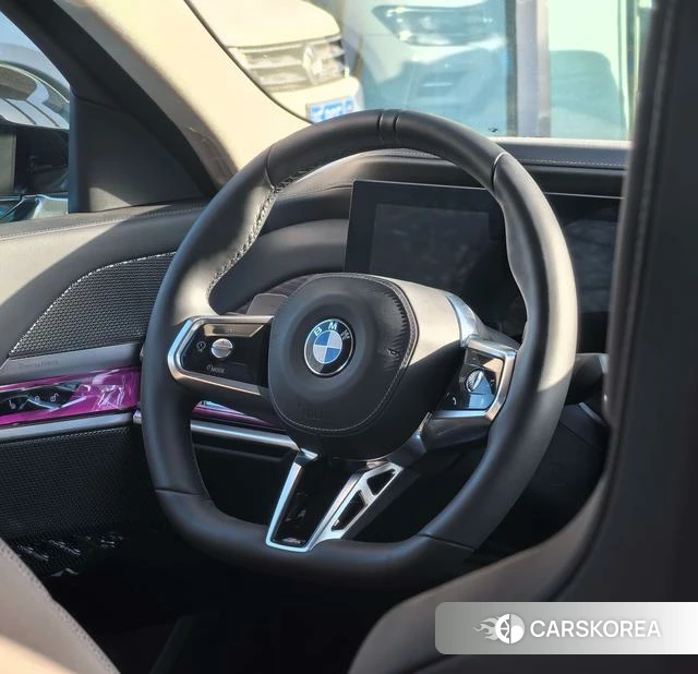 BMW 7 series 2025 Черный из Китая, фото 6