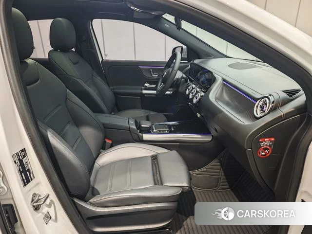 Mercedes-Benz GLA 2023 Белый из Китая, фото 6