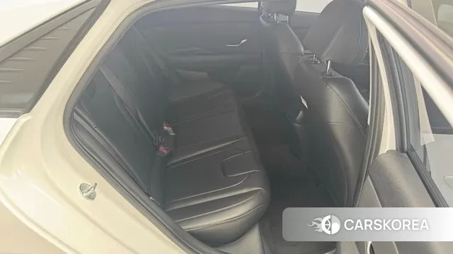 Hyundai The New Avante (CN7) 2022 Белый из Кореи, фото 6