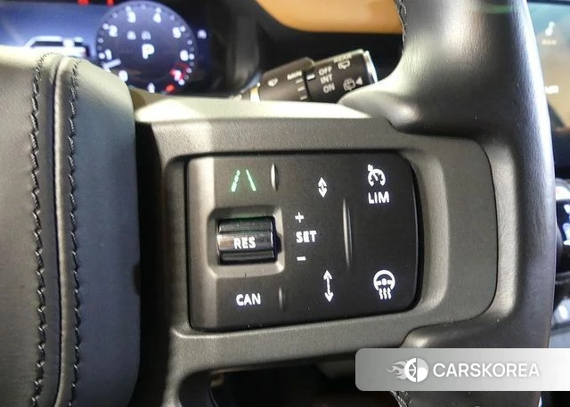 Land Rover Defender (L663) 2023 Коричневый из Кореи, фото 6