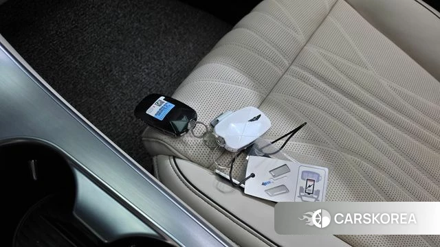 Genesis GV70 2025 Белый из Кореи, фото 6