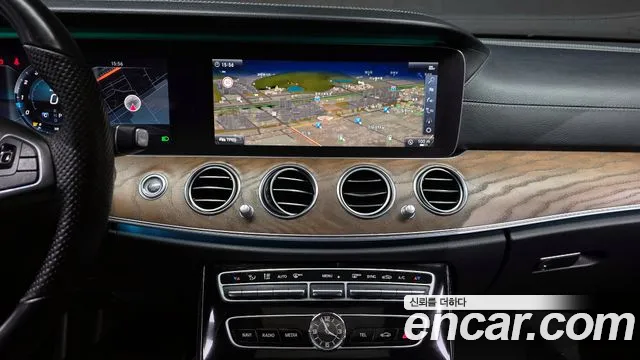 Mercedes-Benz E-Class W213 2018 Белый из Кореи, фото 6