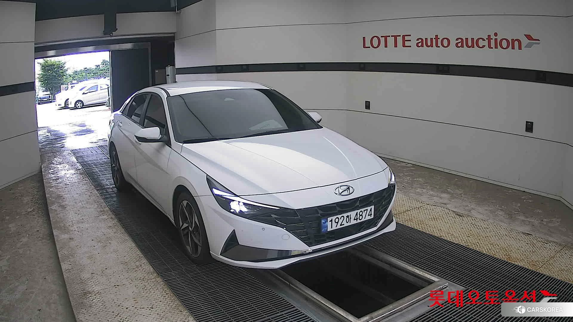 Hyundai Avante 2023 Atlas White из Кореи, фото 6