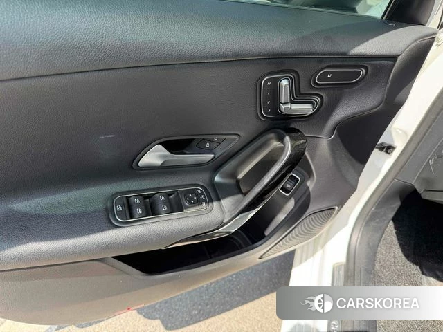 Mercedes-Benz A-Class W177 2020 Белый из Кореи, фото 6