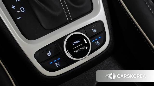 Hyundai Venue 2021 Серый из Кореи, фото 6