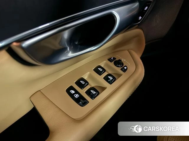 Volvo XC90 second Generation 2023 Черный из Кореи, фото 6