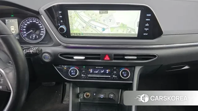 Hyundai Sonata (DN8) 2021 Серебристо-серый из Кореи, фото 6