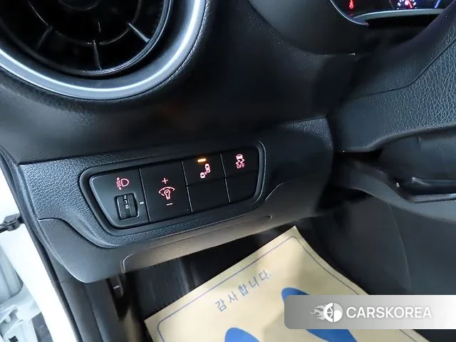 Kia The New K3 2nd generation 2021 Белый из Кореи, фото 6