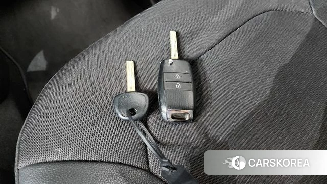 Kia The New Ray 2022 Серебристо-серый из Кореи, фото 6