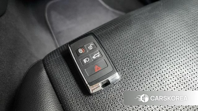 Land Rover Discovery Sports 2nd Generation 2022 Белый из Кореи, фото 6
