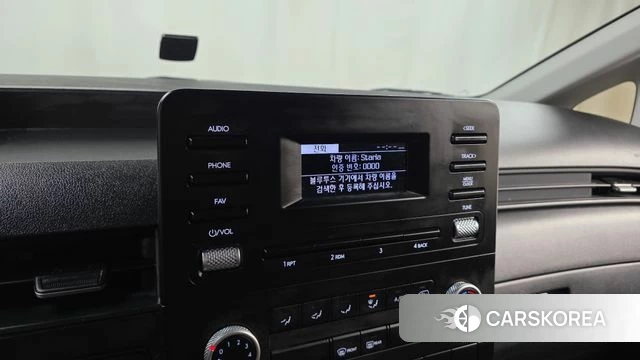 Hyundai Staria 2025 Белый из Кореи, фото 6