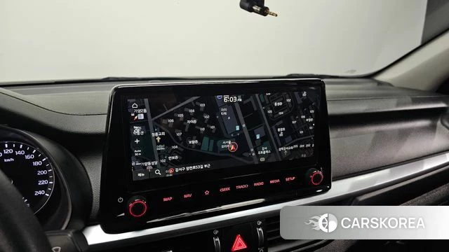 Kia The New K3 2nd generation 2023 Белый из Кореи, фото 6